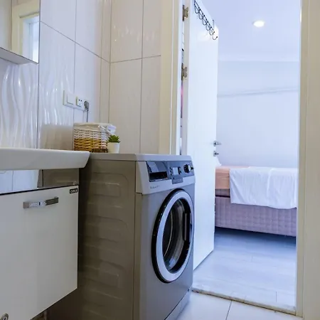 아파트 Modern Flat With Balcony Near To Galataport *