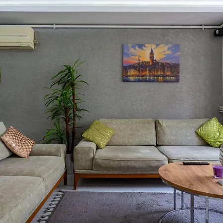 Apartment Modern Flat With Balcony Near To Galataport *